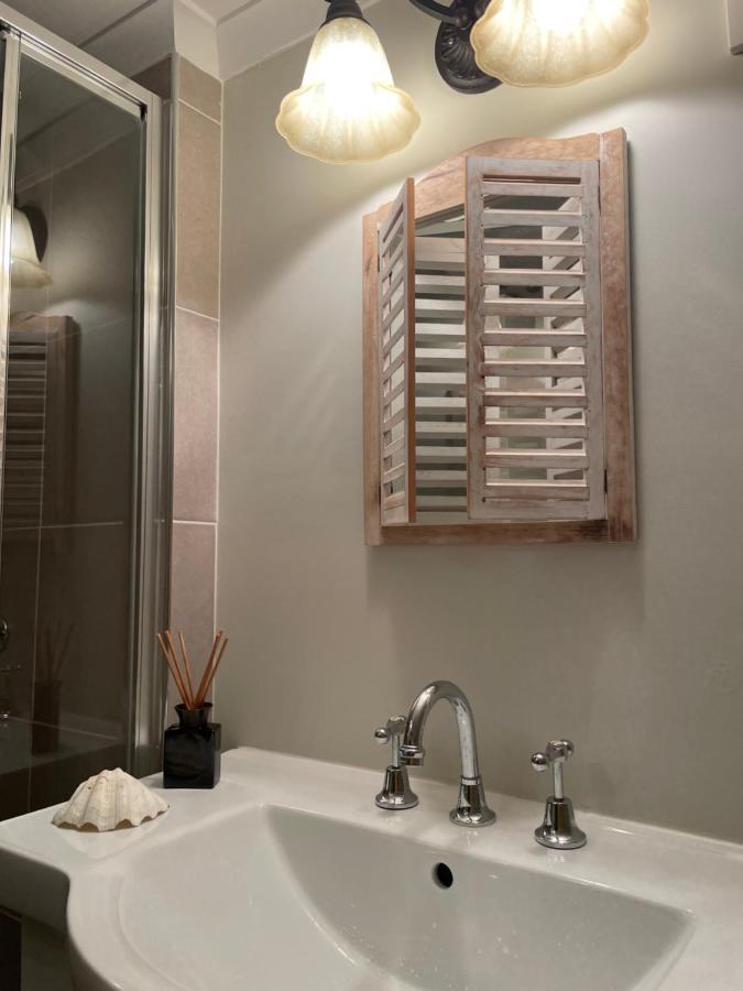 Churchill'S B&B Twin Spa Getaway Studio Суонсі Екстер'єр фото